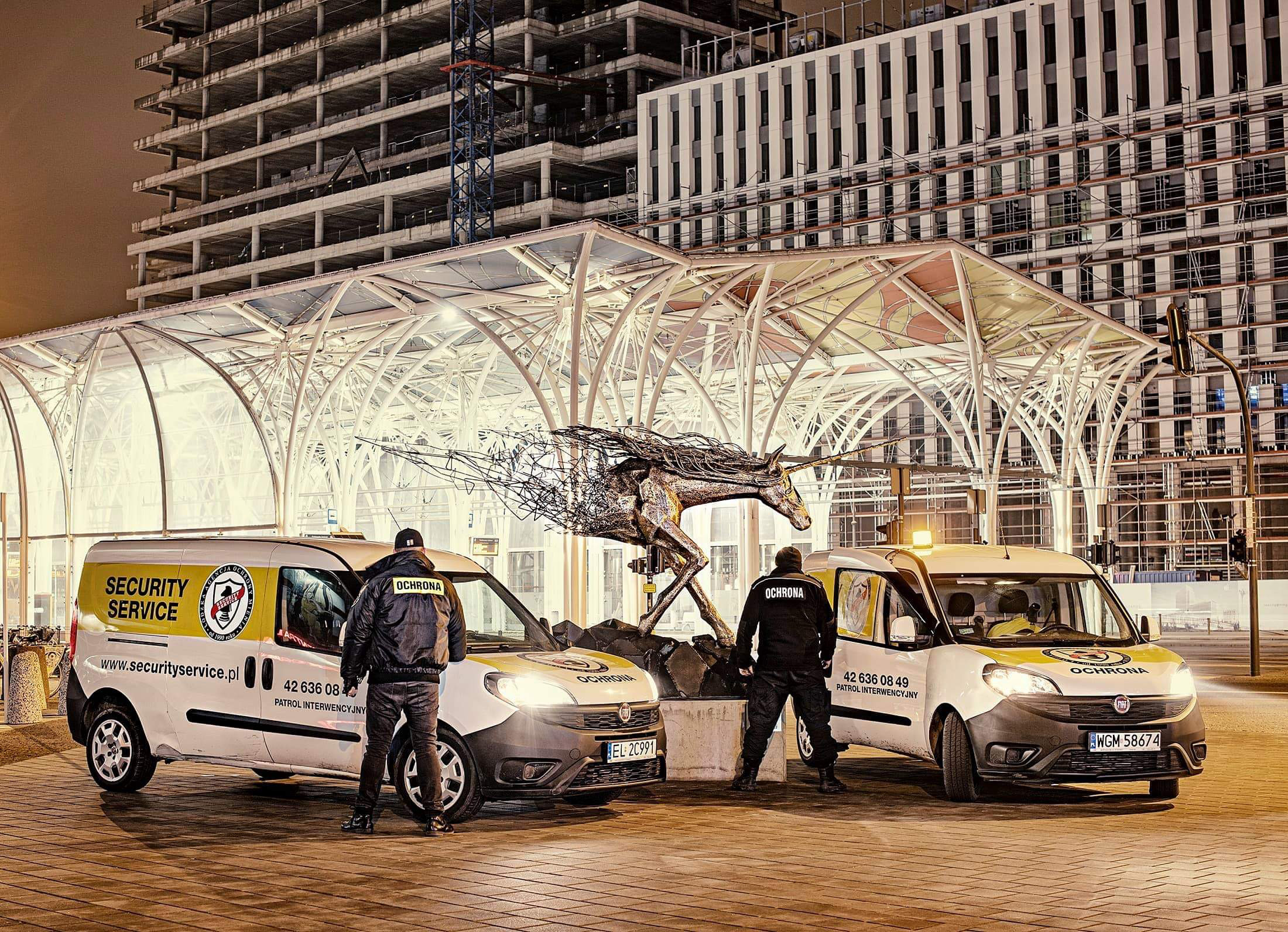 broń palna prawo uprawnienia pracownika ochrony a użycie broni